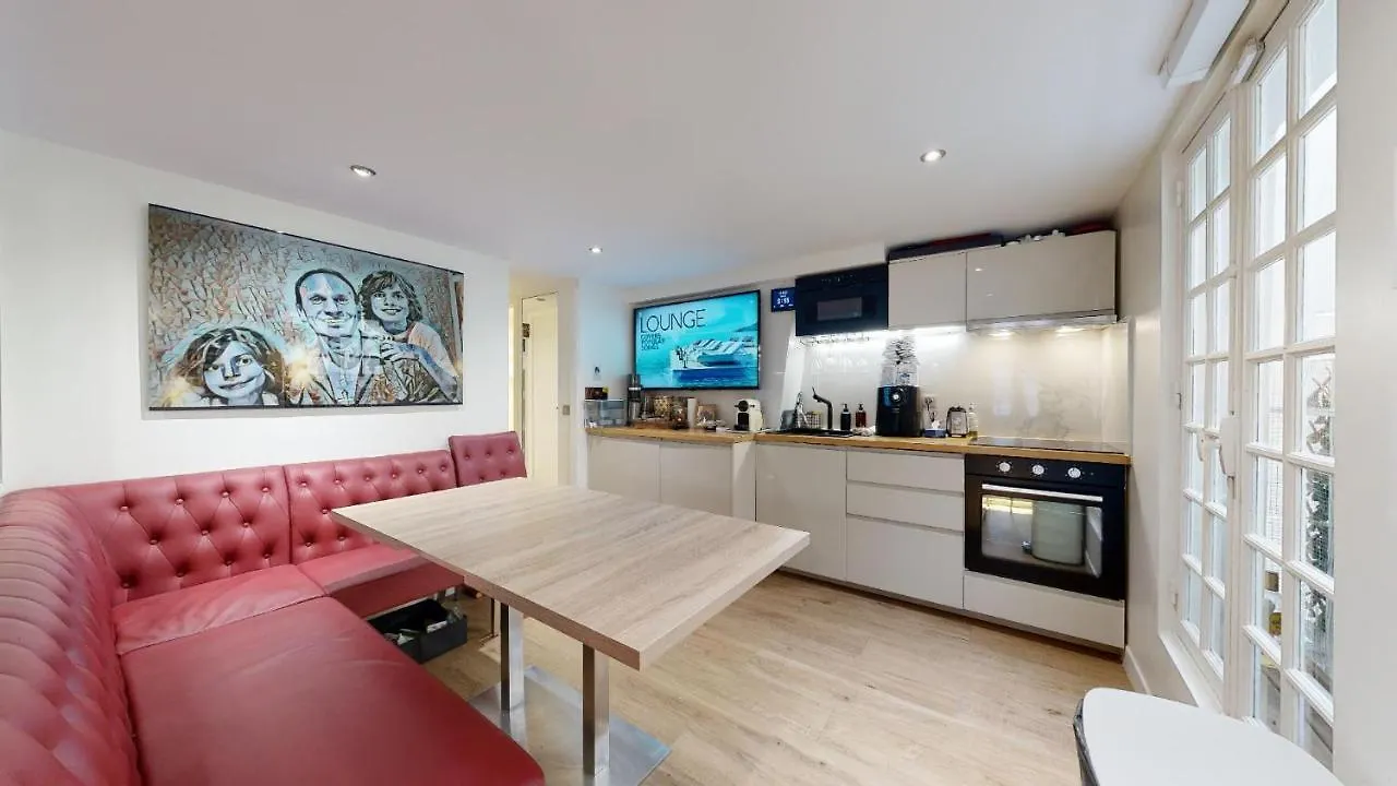 Casa Volpe Daire Paris