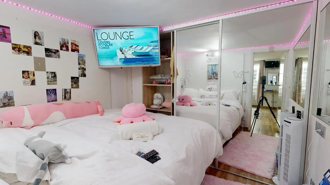 Casa Volpe Daire Paris 0*,