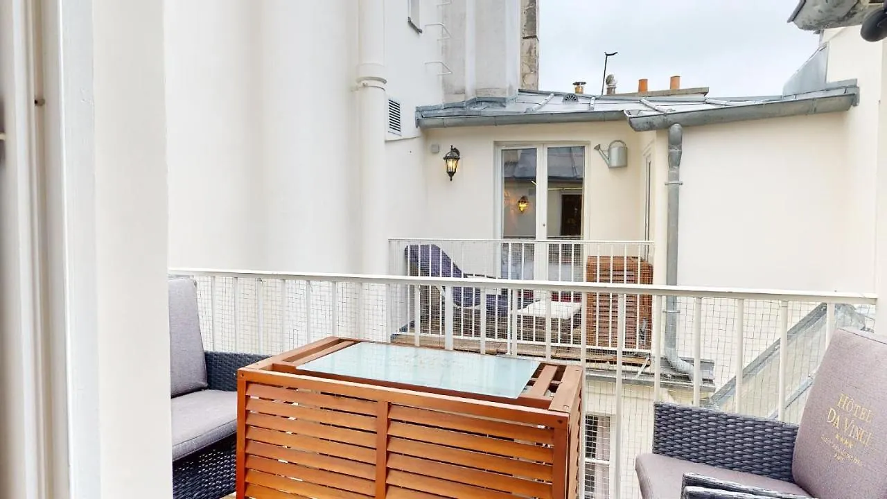 Casa Volpe Daire Paris